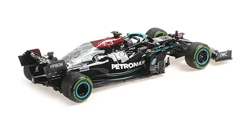 1/18 Minichamps Mercedes F1 W12 Russian GP 2021 L Hamilton 100th win image 1