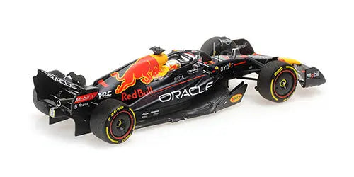 Minichamps 1/43 Red Bull Racing RB18 M Verstappen Winner Canadian Gp 2022 L.E. 635 Pcs - Racing Model Shop