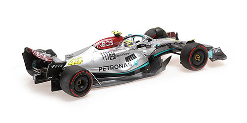 Minichamps 1/18 Mercedes Amg Petronas  F1 W13 E   L Hamilton Spanish GP 2022 image 3