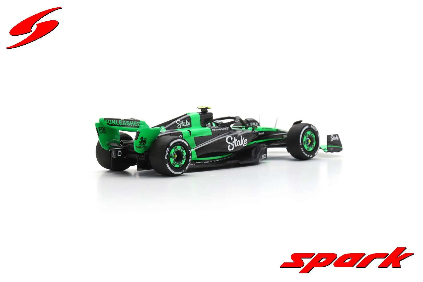 Voiture de Formule 1 en course, illustrant le thème F1 de Stake-F1