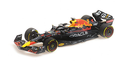 1/43 Oracle Red Bull Racing RB18 Max Verstappen Vainqueur du GP d'Arabie Saoudite 2022